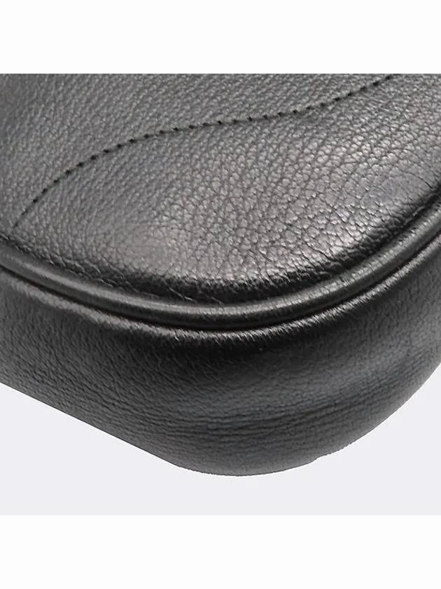 731817 shoulder bag