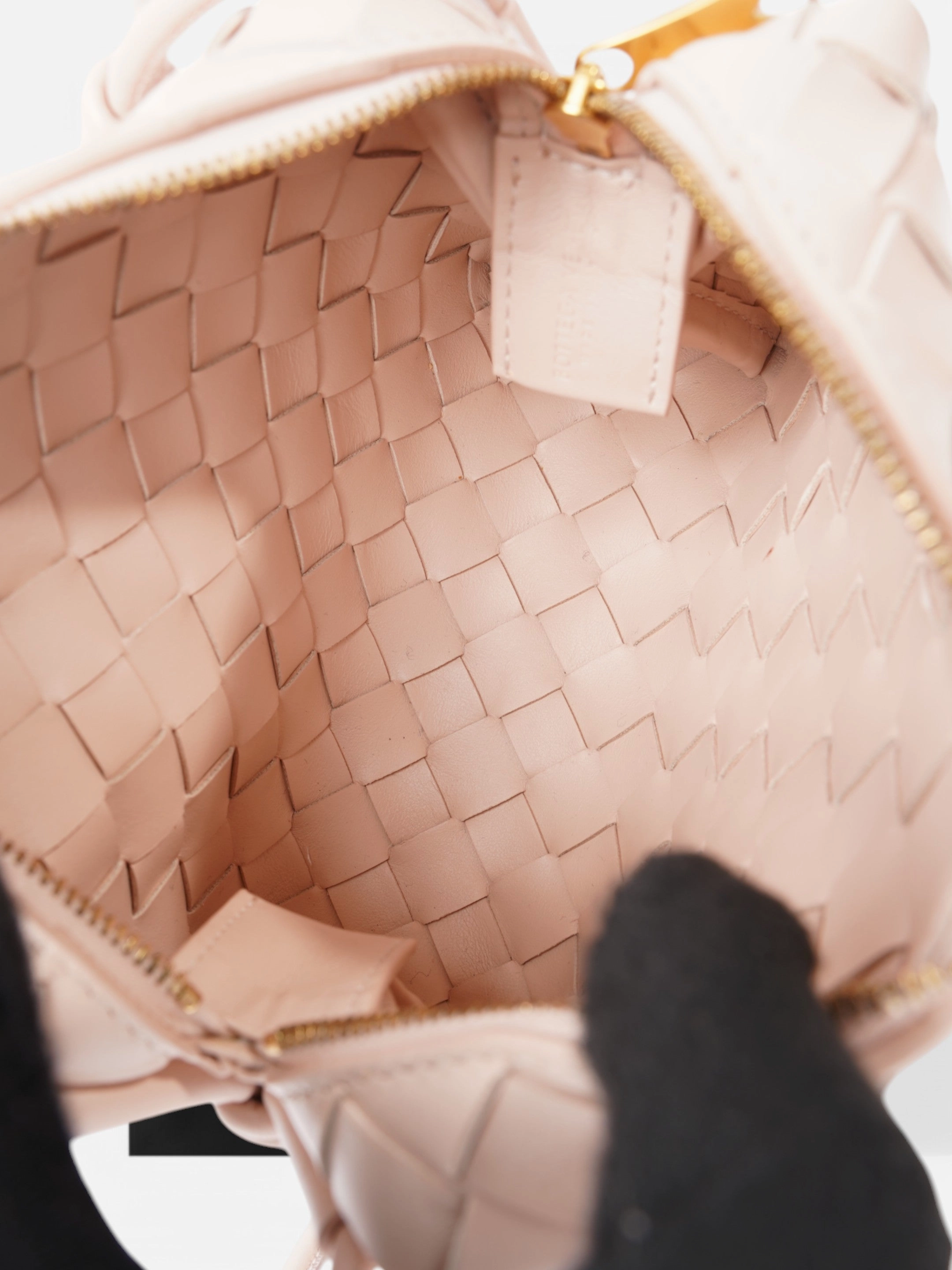 Bottega Veneta Loop Shoulder Bag Light Pink Intrecciato Leather Mini