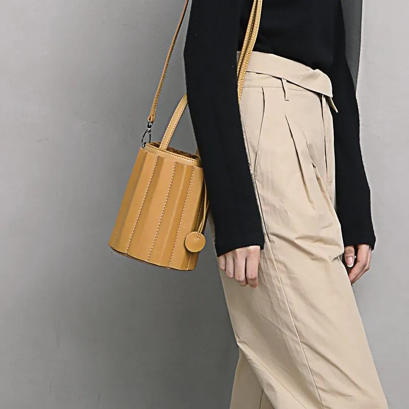 Brown Womens Leather Bucket Handbag Womens Barrel Purse Small Bucket Shoulder Purse