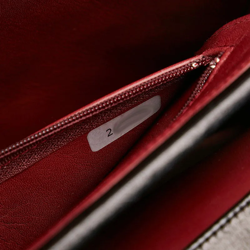 Chanel CC Quilted Leather Flap Bag Leather Shoulder Bag in Good condition