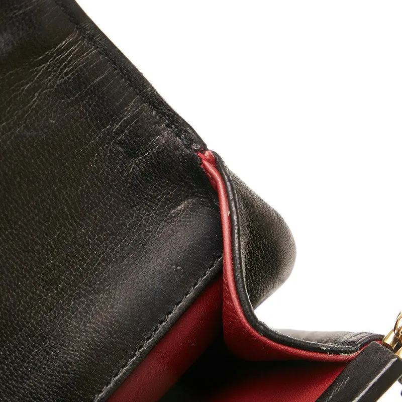 Chanel CC Quilted Leather Flap Bag Leather Shoulder Bag in Good condition