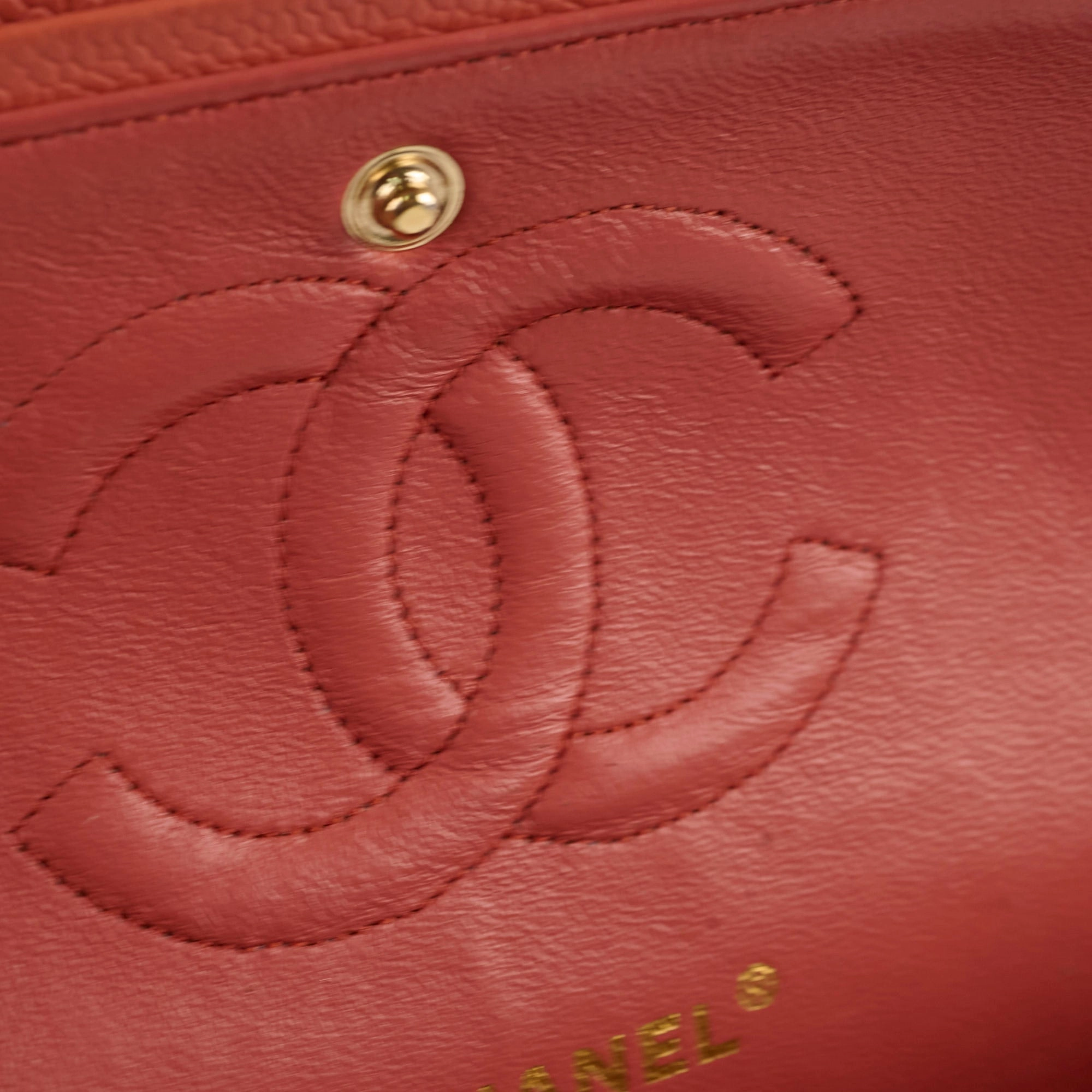 Chanel Medium/Large 24k plated caviar classic flap salmon