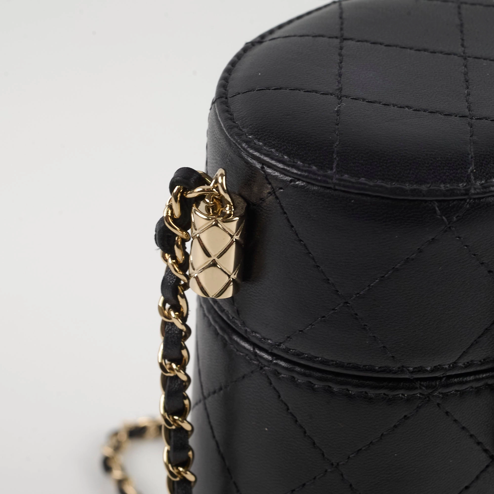 Chanel Round Vanity Case with Mirror 31 Series