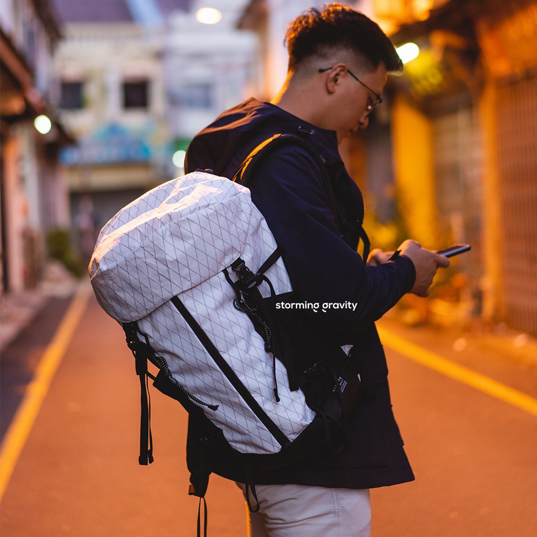 Charlie 25 - Expandable Multi-access laptop backpack