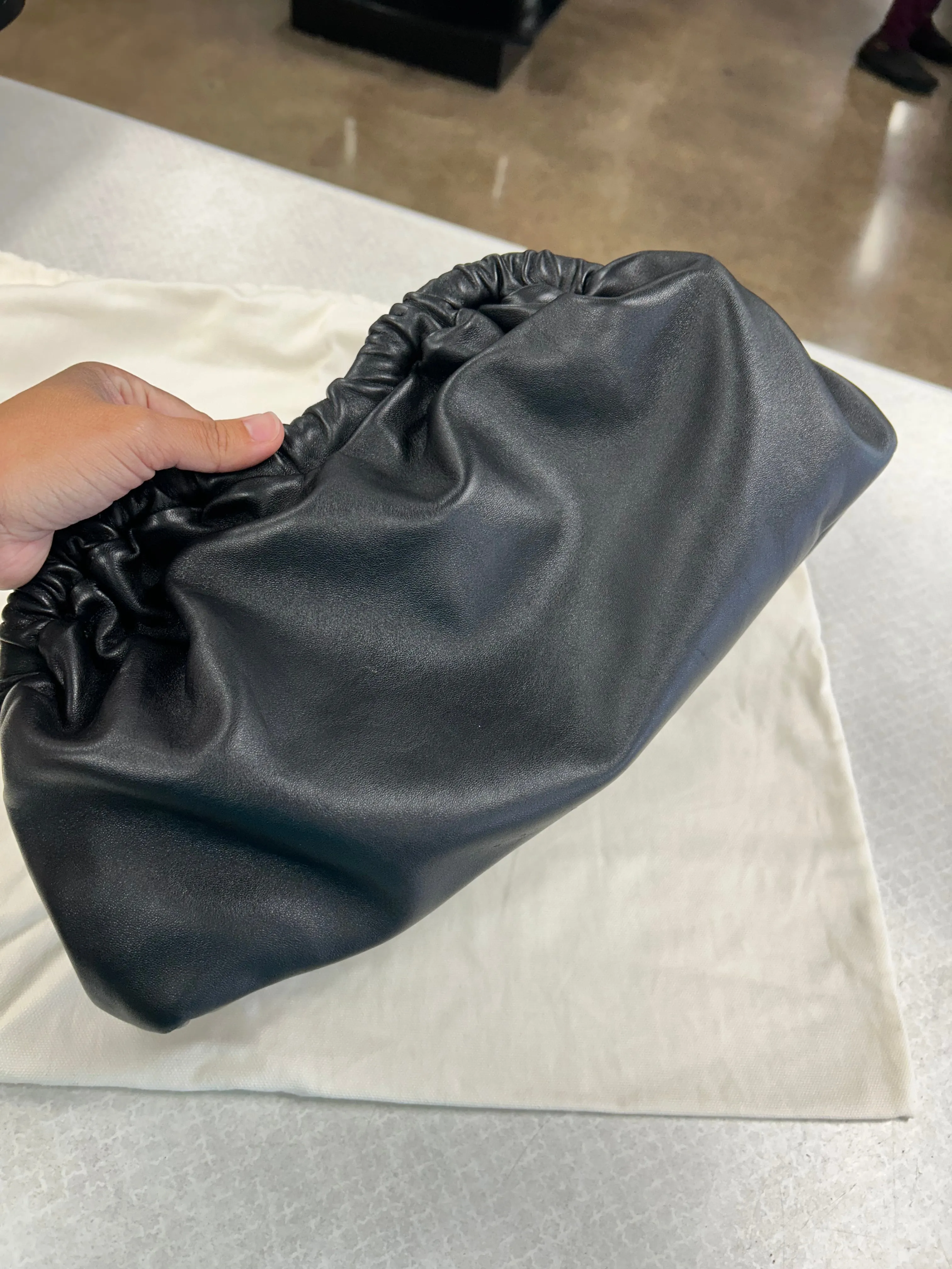Clutch Designer By Mansur Gavriel In Black, Size:Large