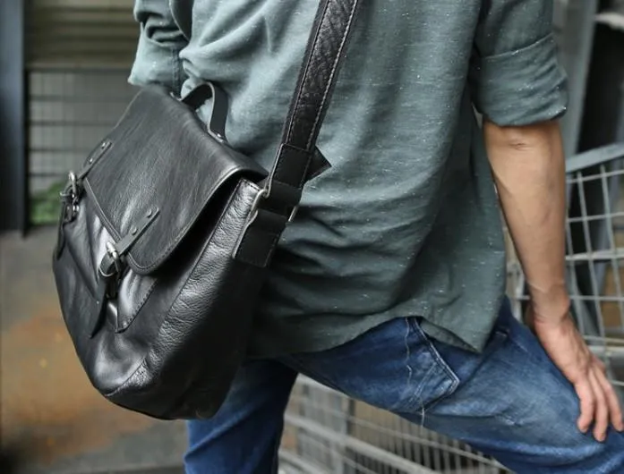 Cool Leather Mens Messenger Bag Briefcase Shoulder Bag for men