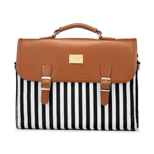 Gentle ladies messenger bag