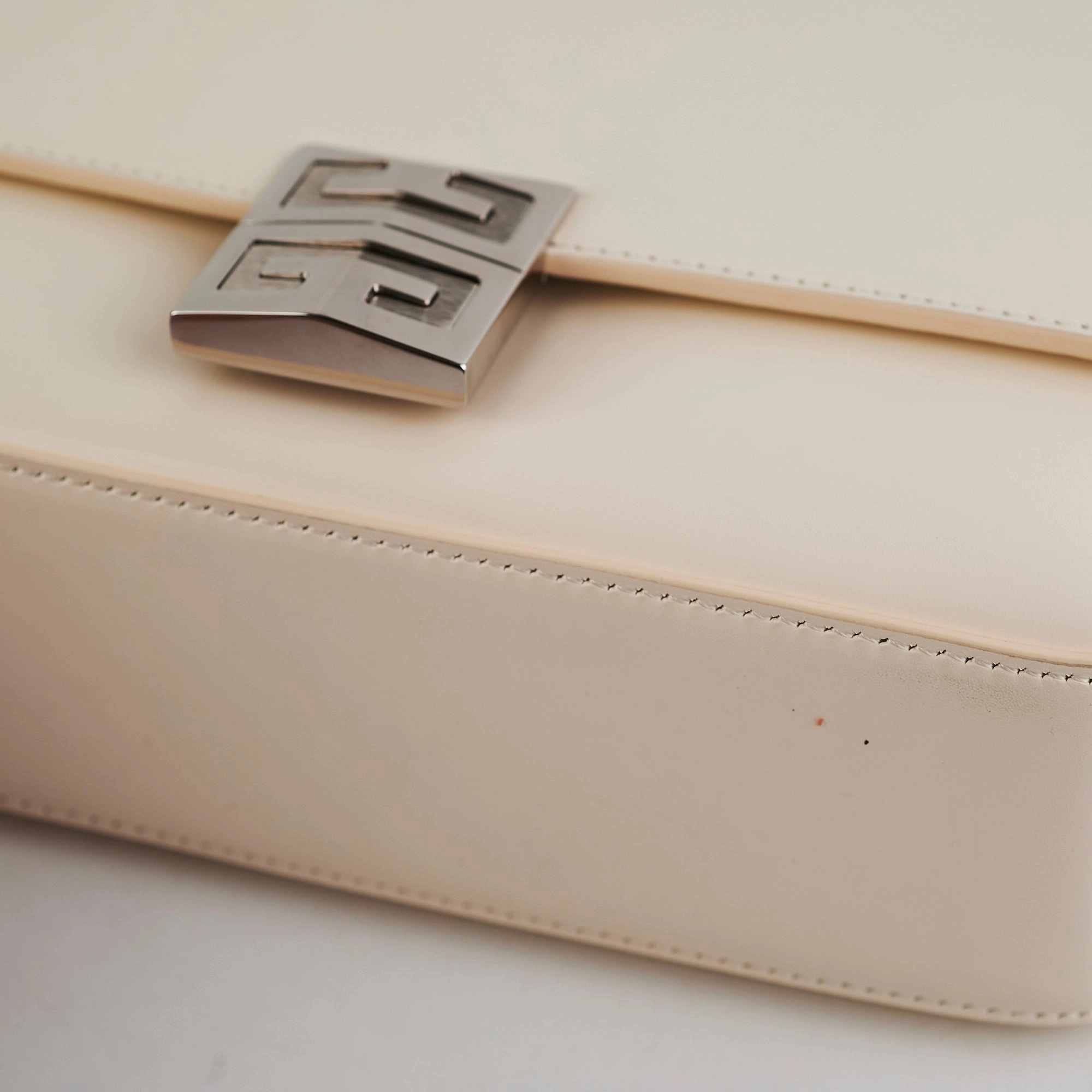 Givenchy 4G Medium Bag White