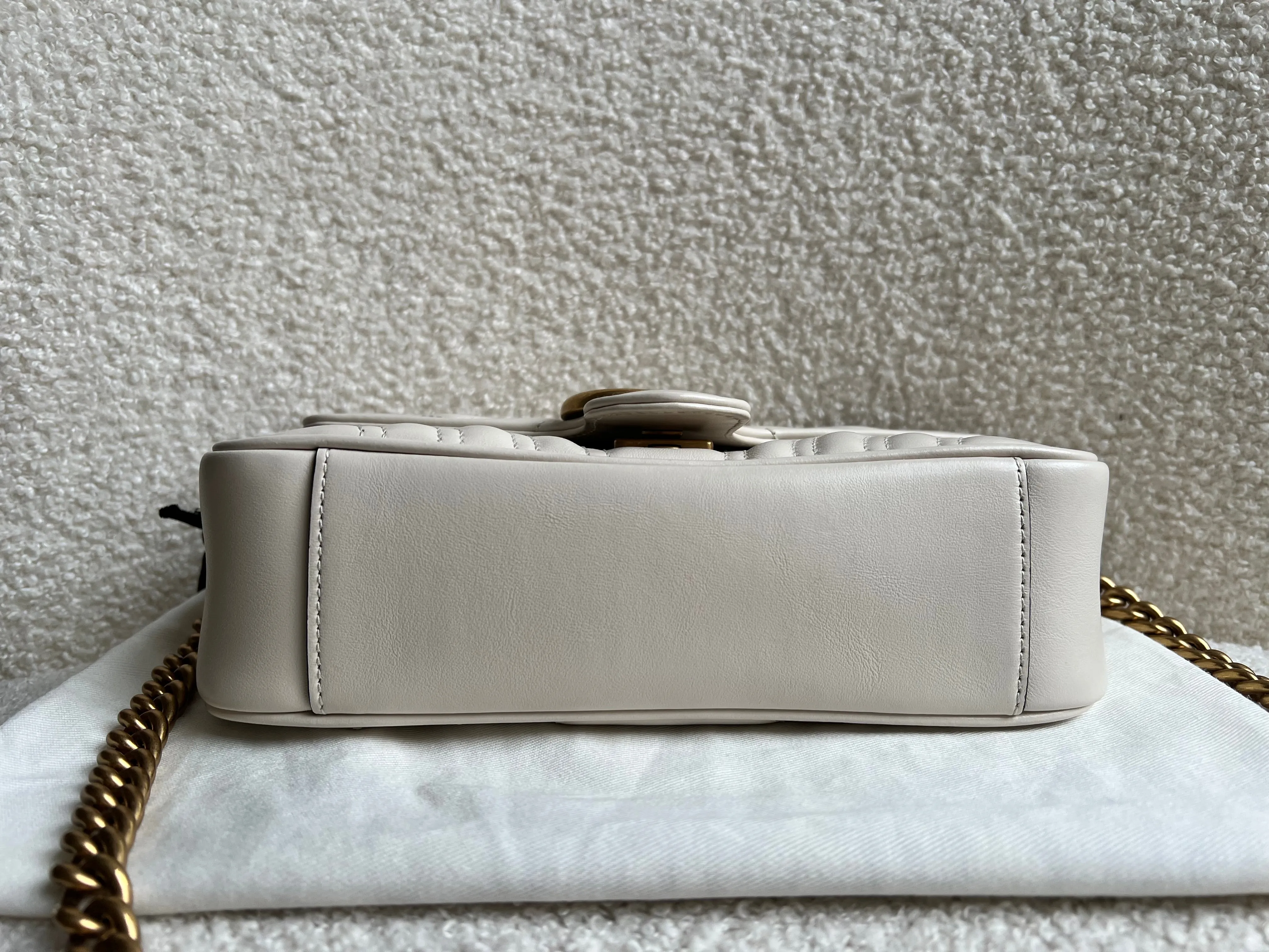 Gucci GG White Marmont Mini Shoulder Bag (RRP ??1,890)