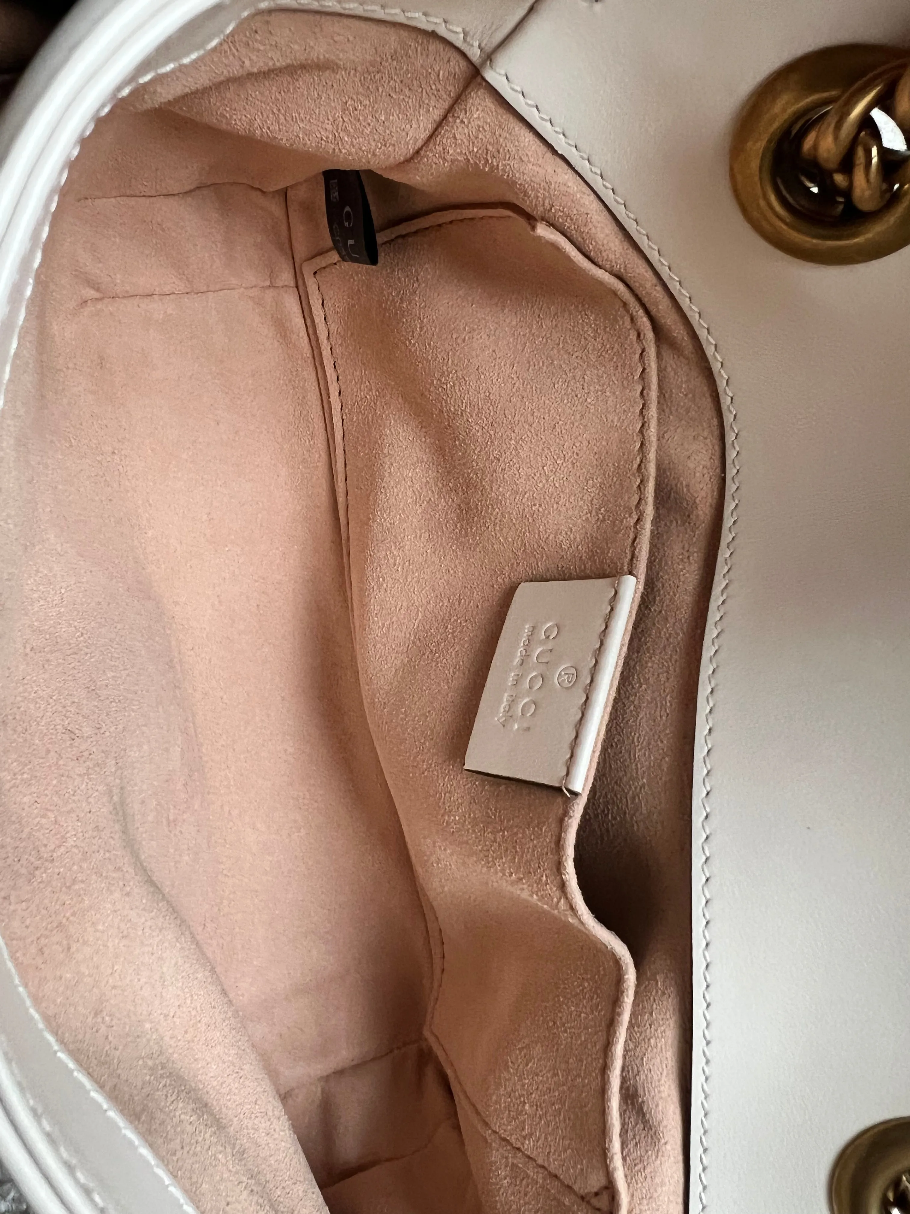 Gucci GG White Marmont Mini Shoulder Bag (RRP ??1,890)