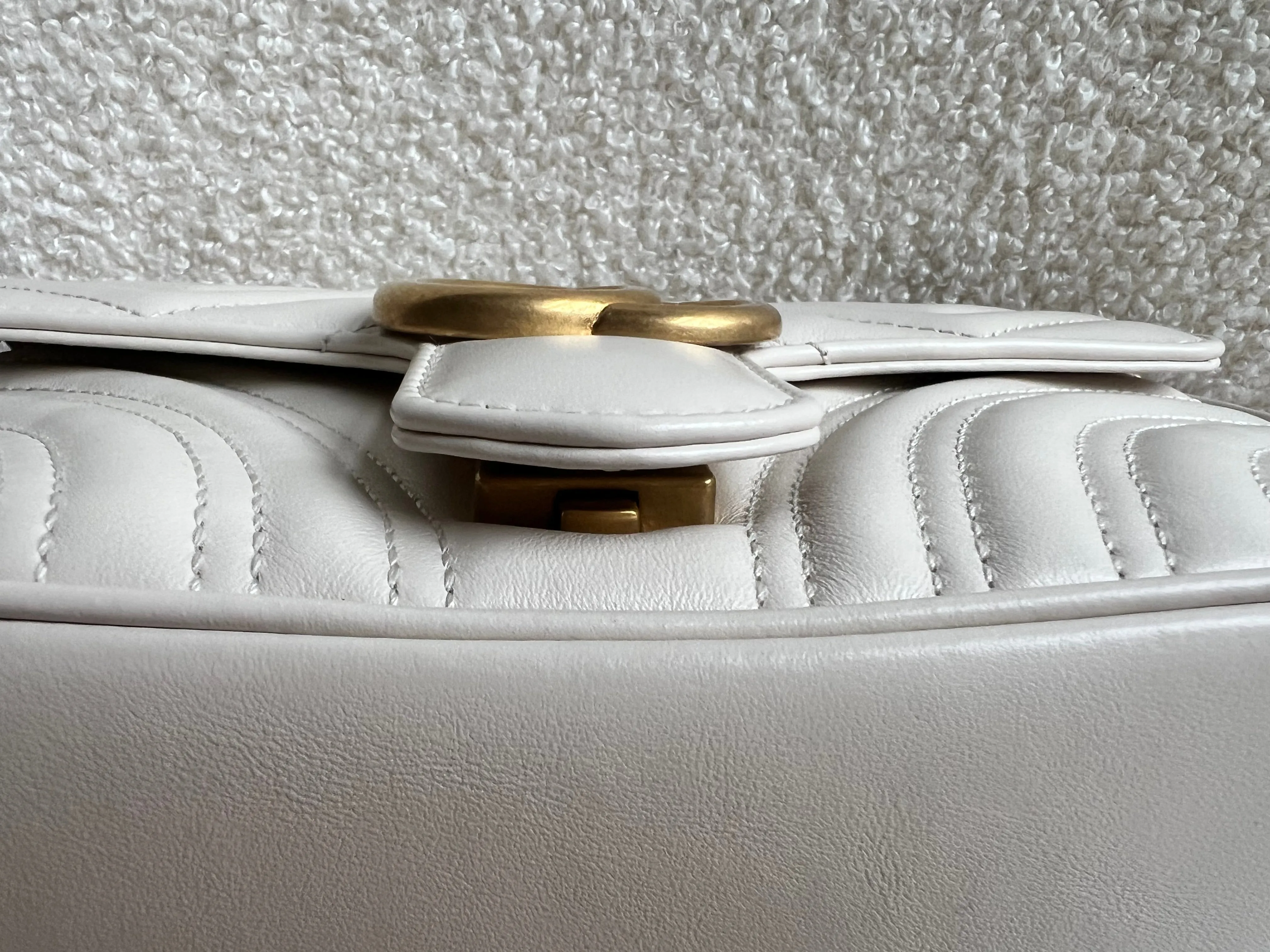 Gucci GG White Marmont Mini Shoulder Bag (RRP ??1,890)