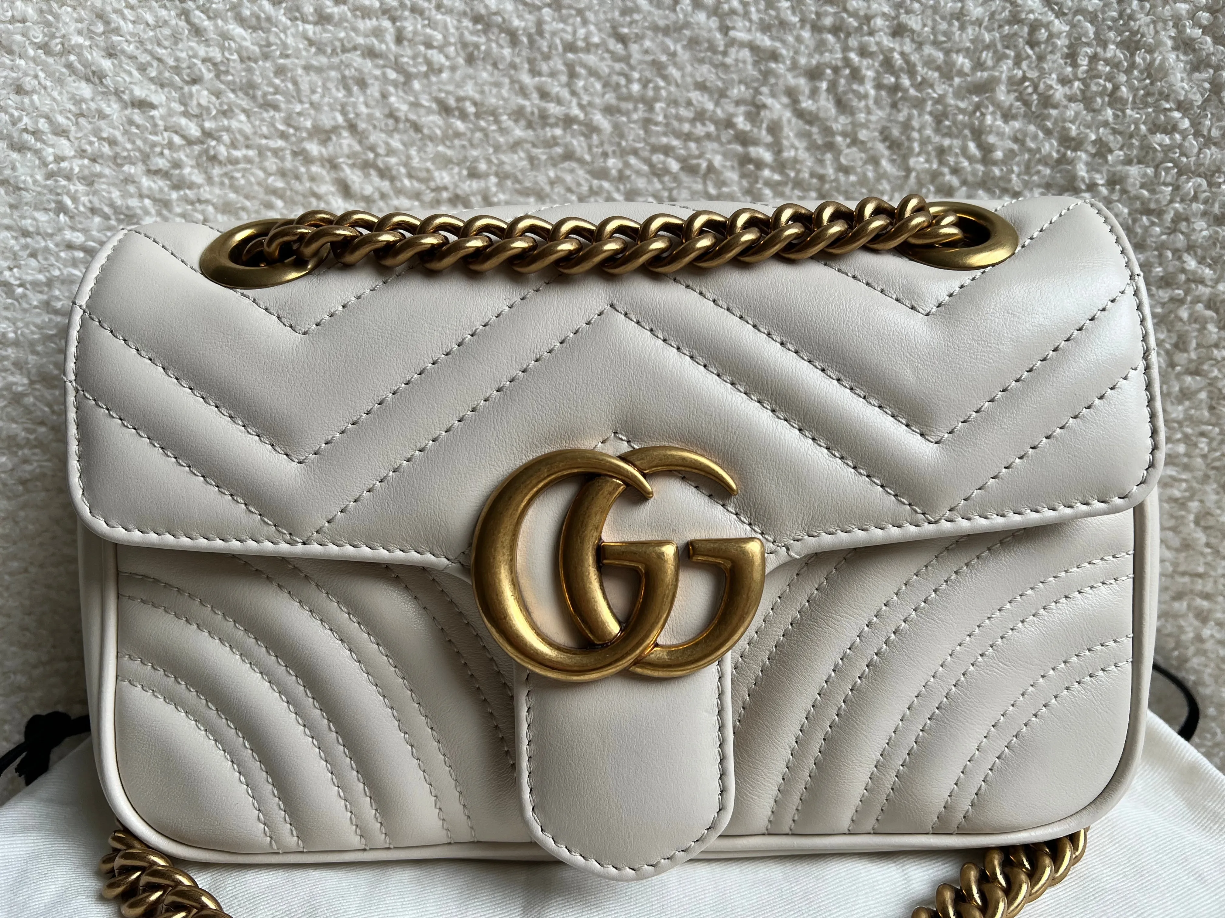 Gucci GG White Marmont Mini Shoulder Bag (RRP ??1,890)