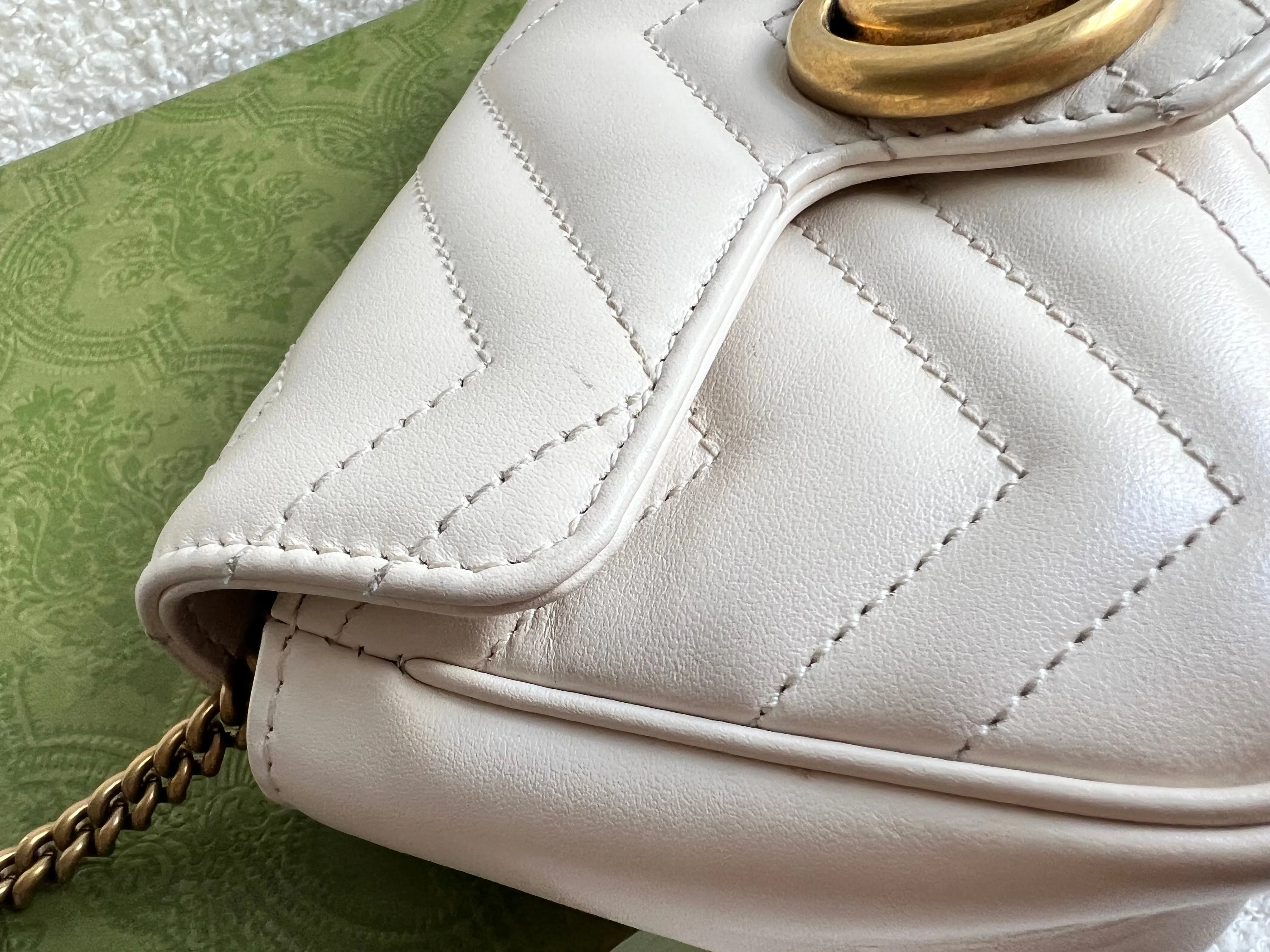 Gucci GG White Marmont Super Mini Shoulder Bag (RRP ??985)