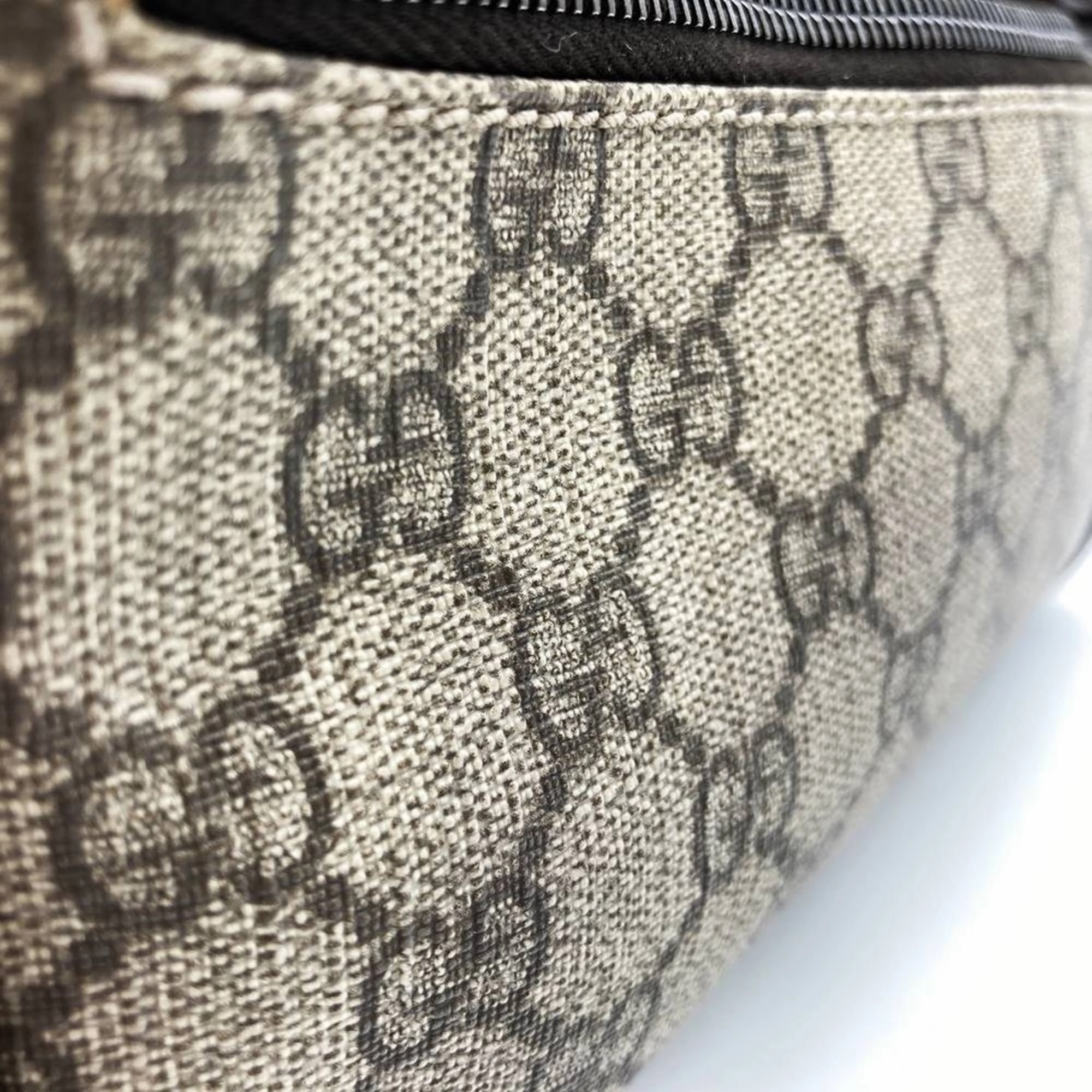 Gucci Brown Gg Supreme Pvc Shoulder Bag ()