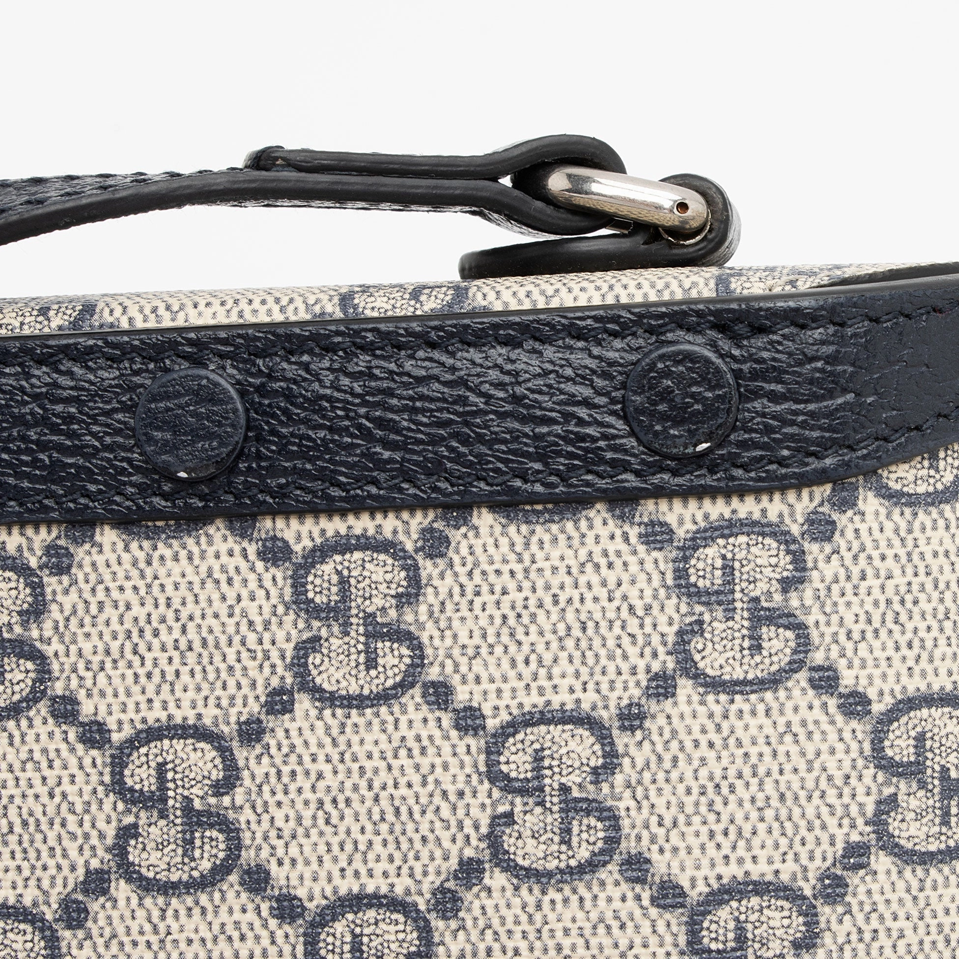 Gucci GG Supreme Horsebit 1955 Vertical Mini Shoulder Bag (SHF-QFKbub)