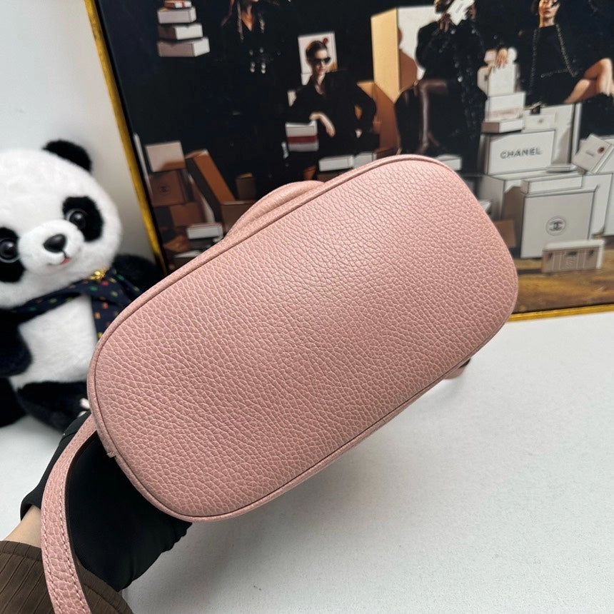 Gucci Soho Pink Leather Crossbody Bag