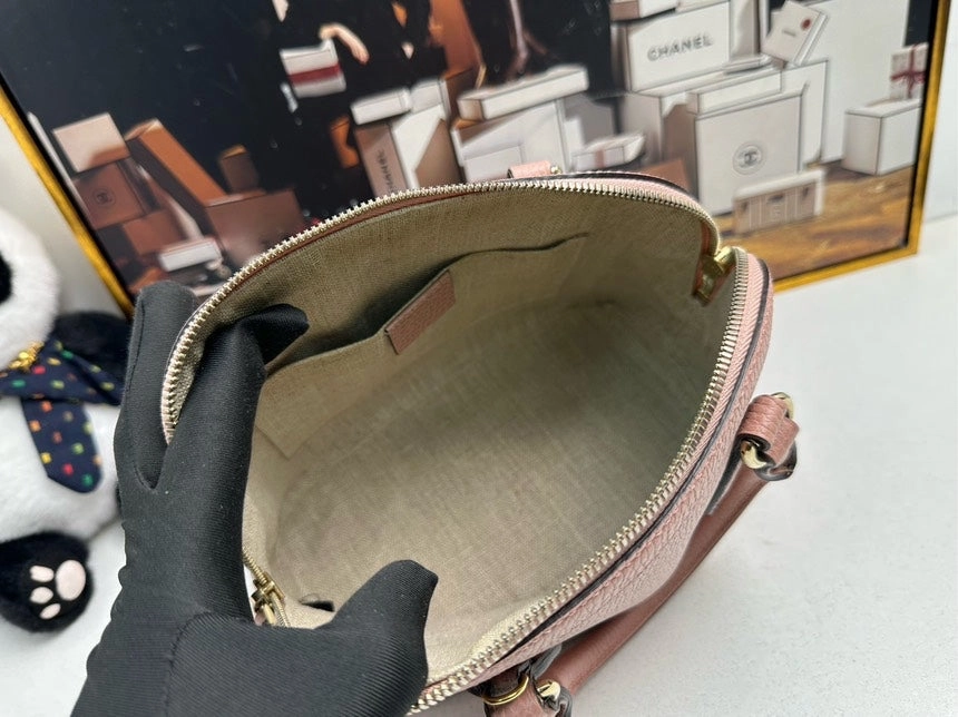 Gucci Soho Pink Leather Crossbody Bag