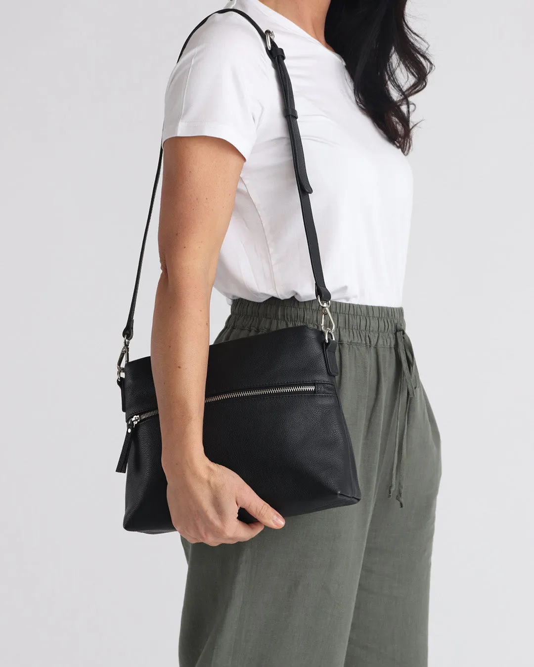 Lana Leather Shoulder Bag - Black