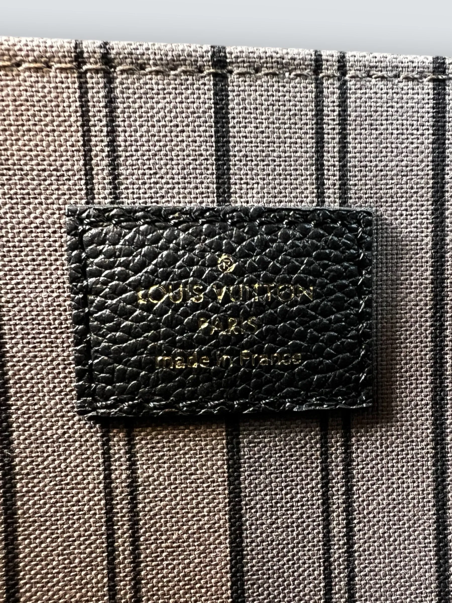 Louis Vuitton Black Empriente Leather Pochette Metis Crossbody