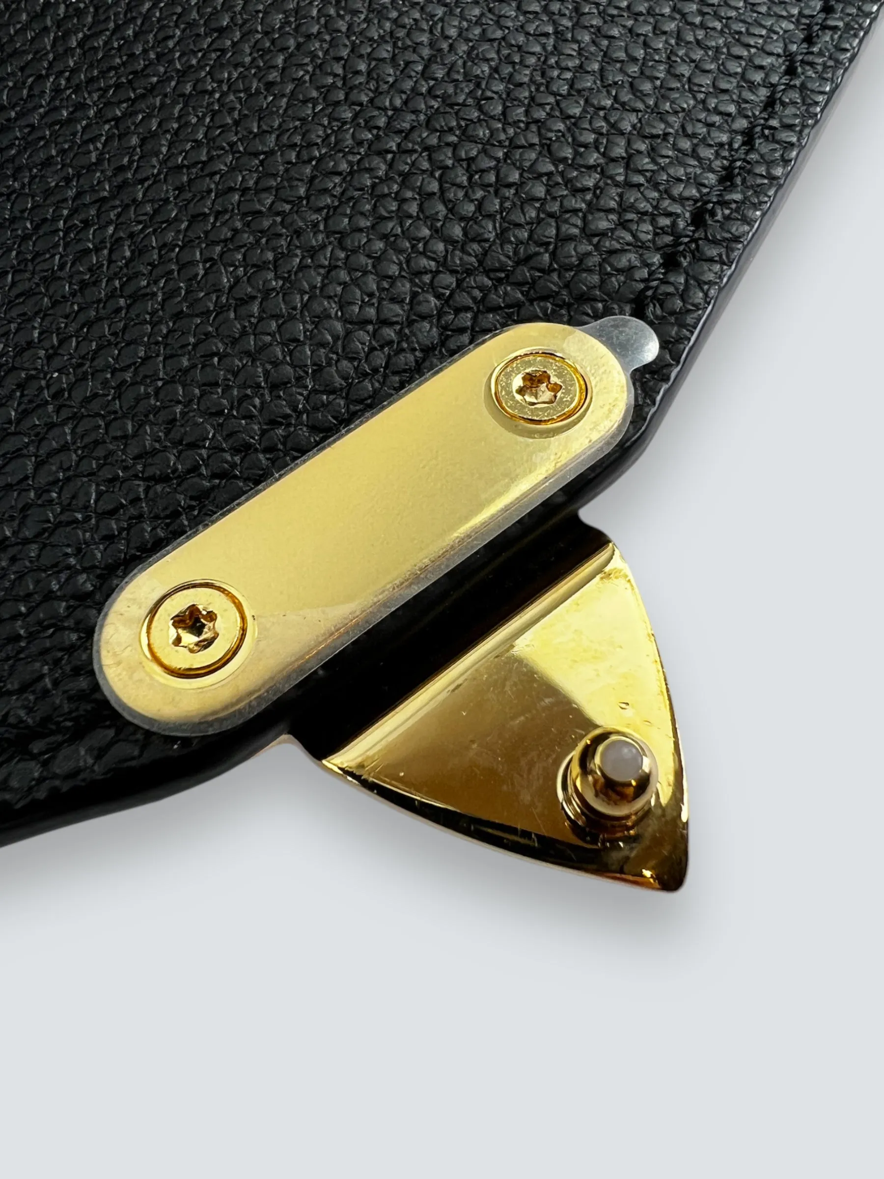 Louis Vuitton Black Empriente Leather Pochette Metis Crossbody
