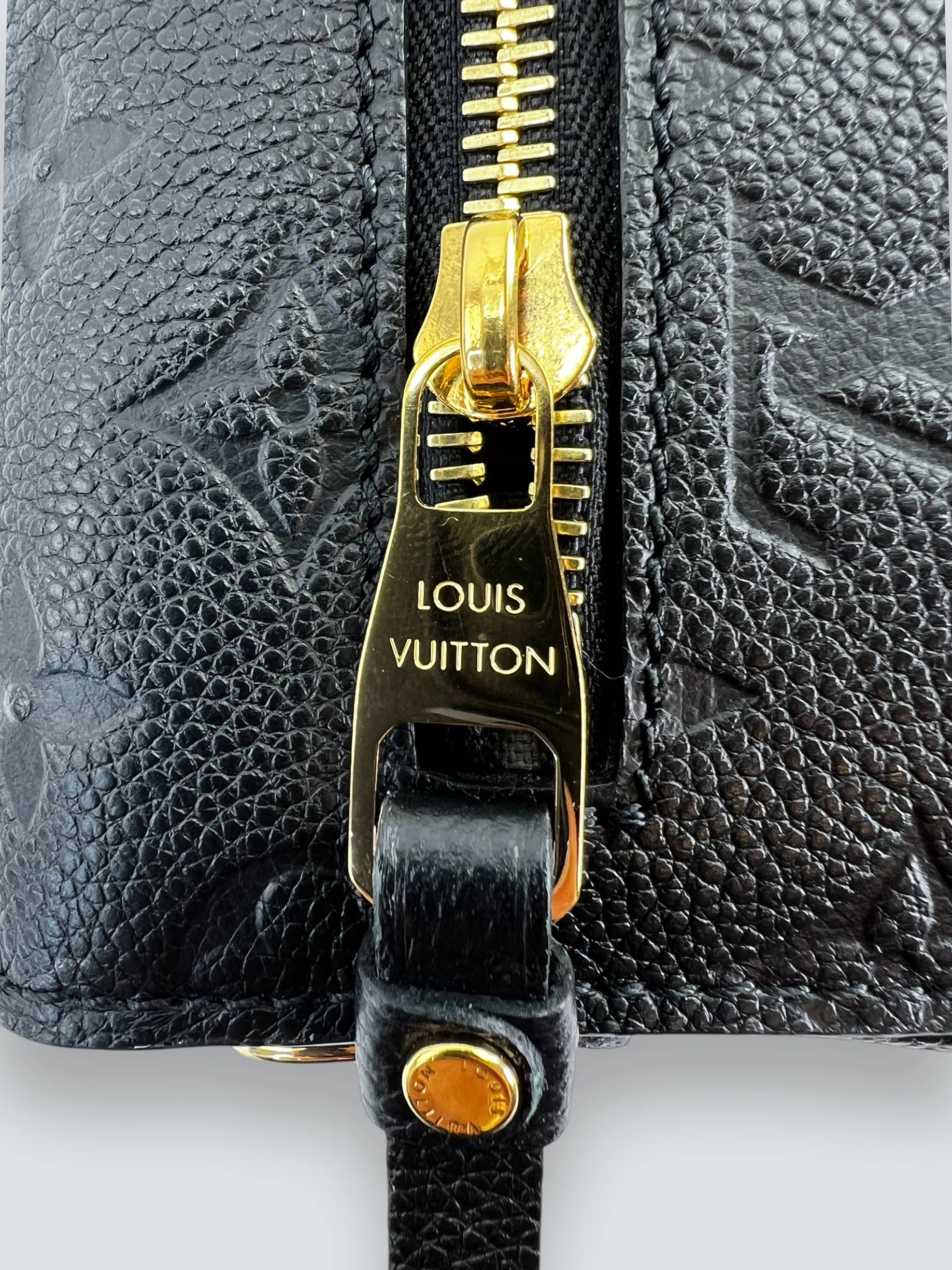 Louis Vuitton Black Empriente Leather Pochette Metis Crossbody