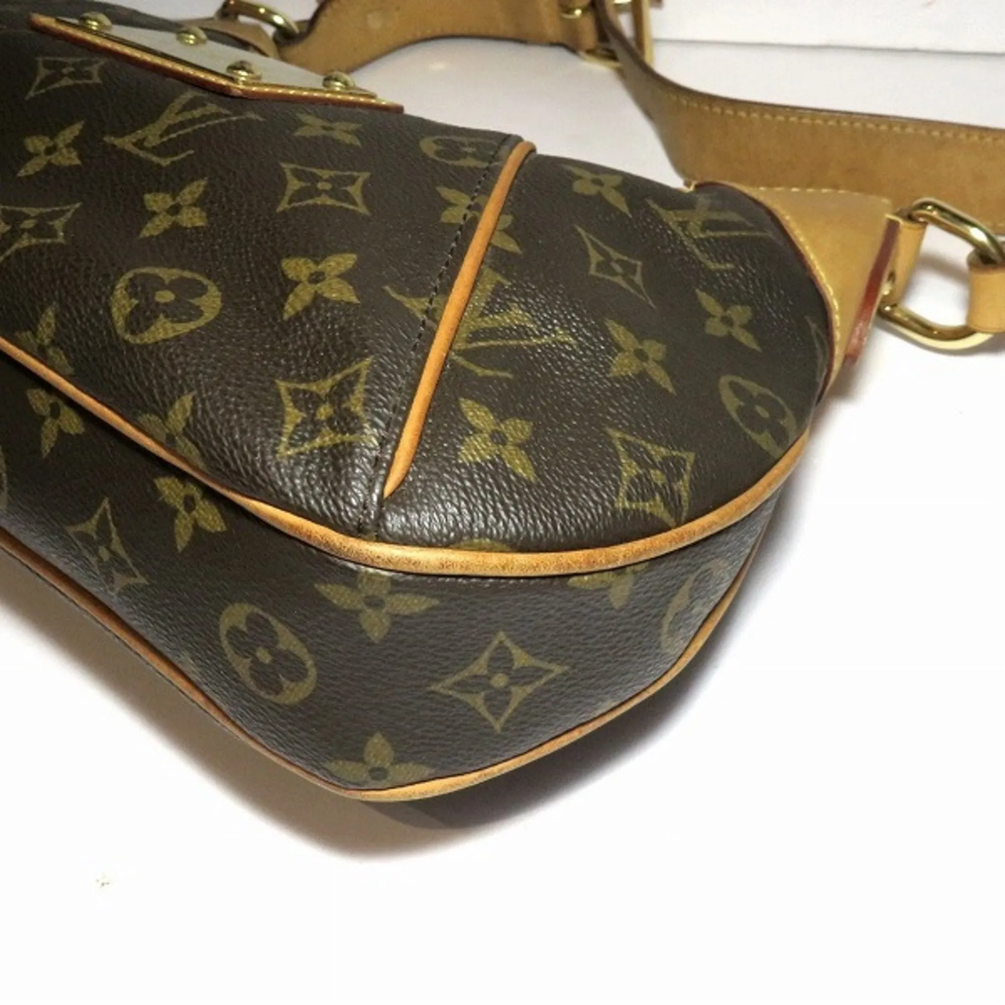 Louis Vuitton  Shoulder Bag