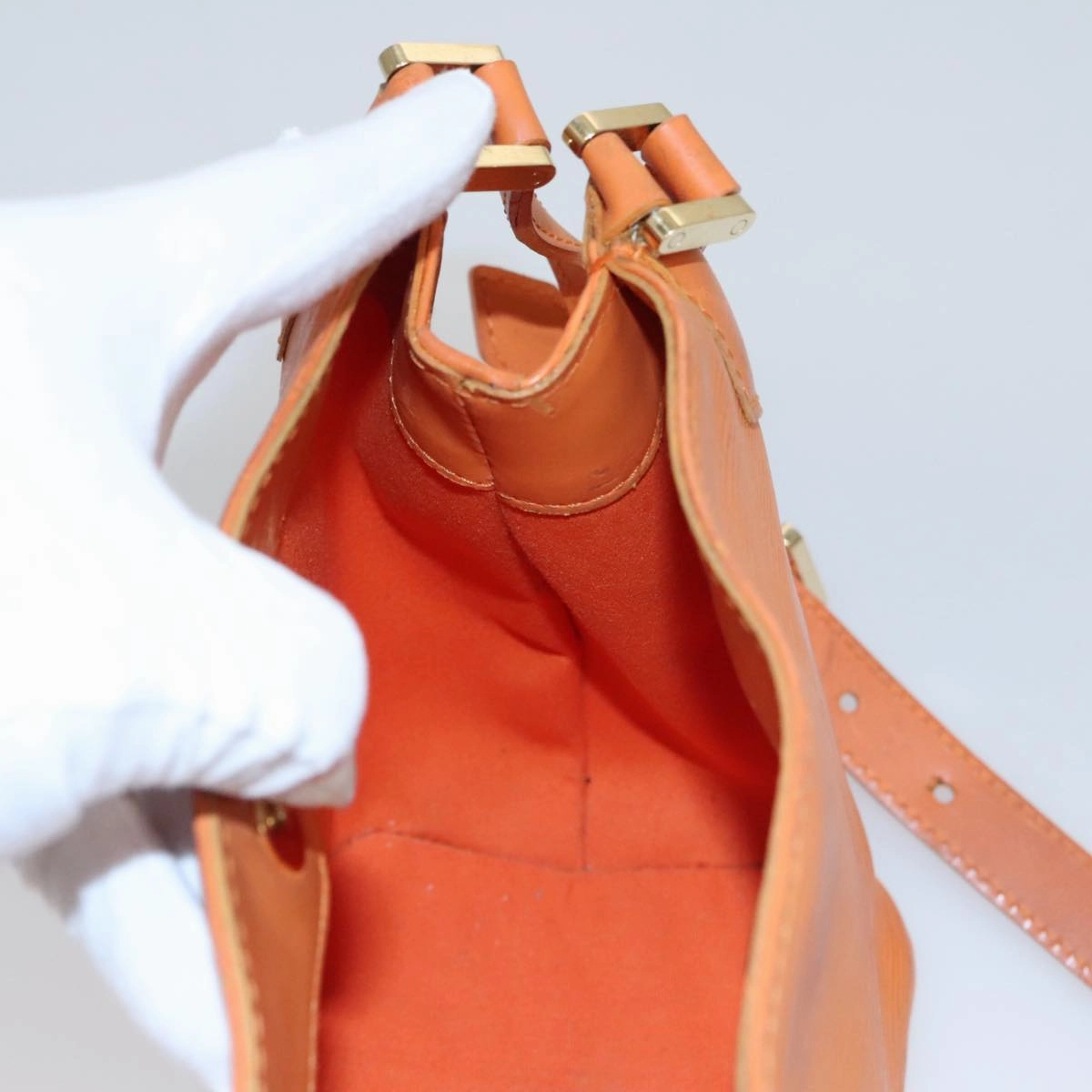 LOUIS VUITTON Epi Mandala PM Shoulder Bag Orange Mandarin M5893H LV 107157