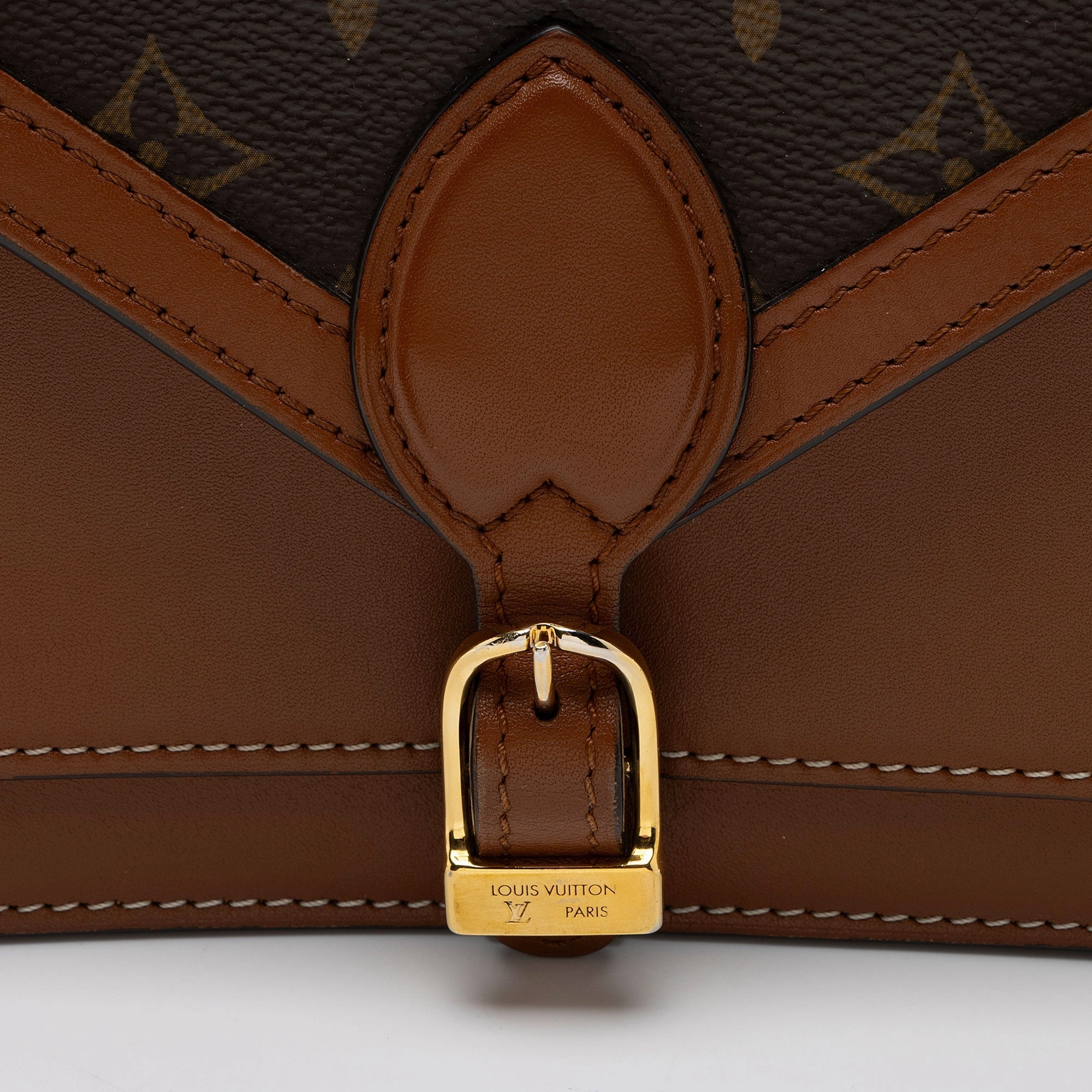 Louis Vuitton Monogram Canvas Calfskin Biface Shoulder Bag (SHF-pm4EFy)