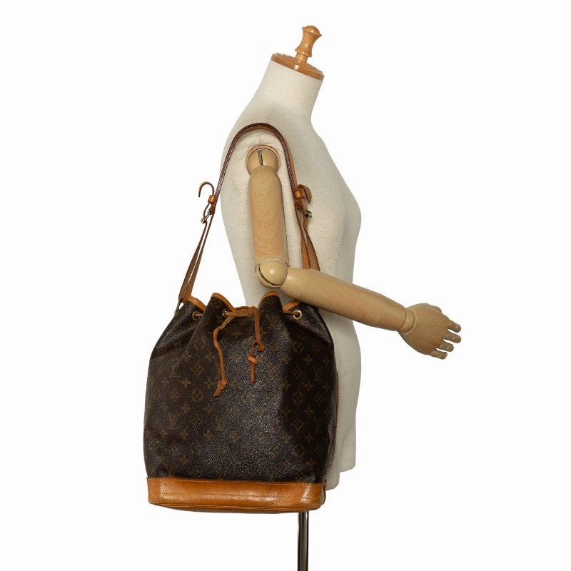 Louis Vuitton Monogram Noe Shoulder Bag M42224 Brown PVC Leather Lady Louis Vuitton