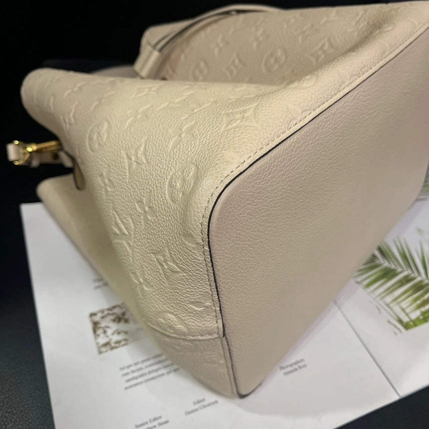 Louis Vuitton Neonoe Cream White Bucket Crossbody Bag