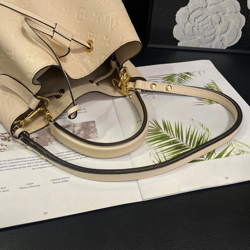 Louis Vuitton Neonoe Cream White Bucket Crossbody Bag