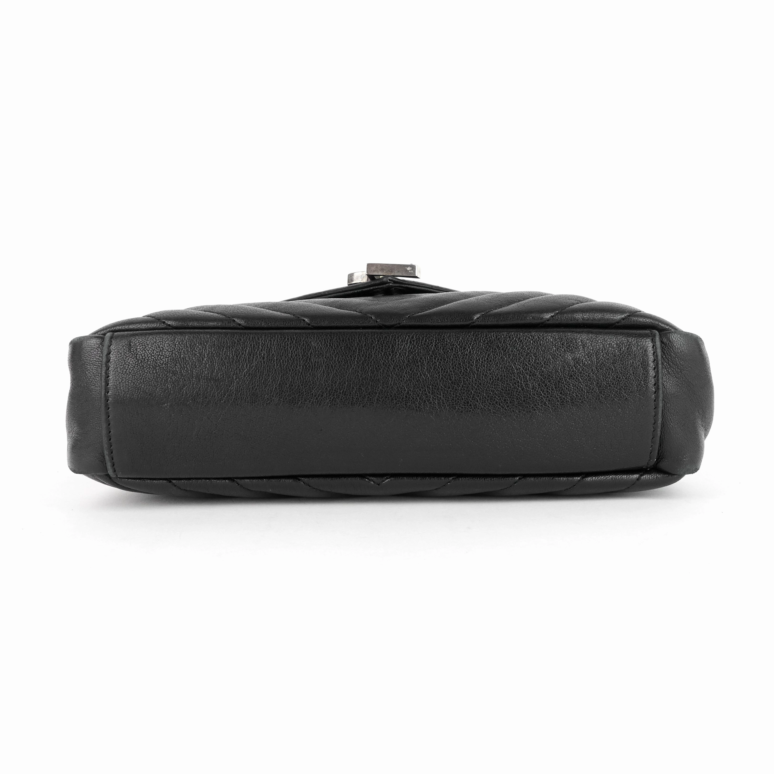 Monogram Collge Medium Matelass Calfskin Bag