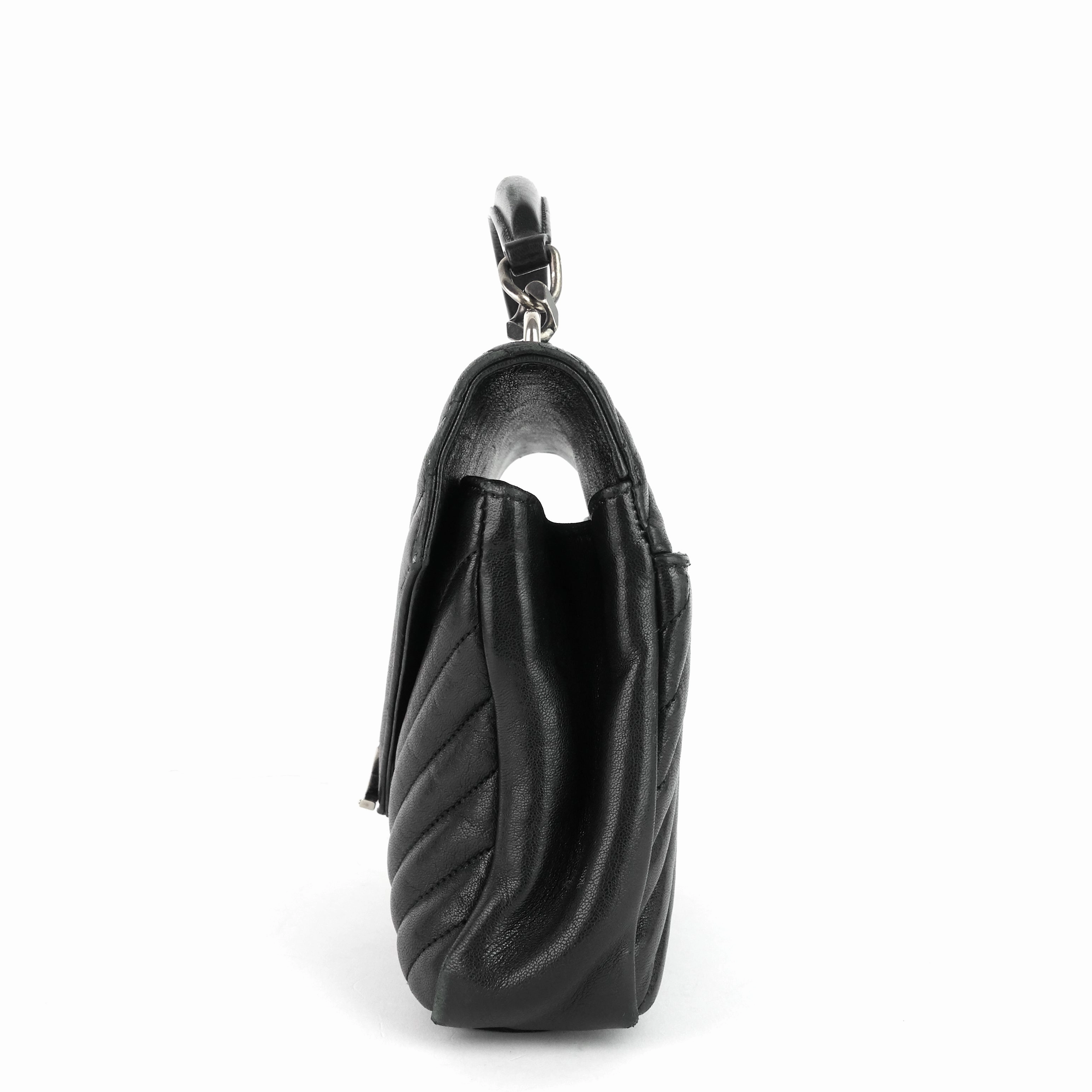 Monogram Collge Medium Matelass Calfskin Bag
