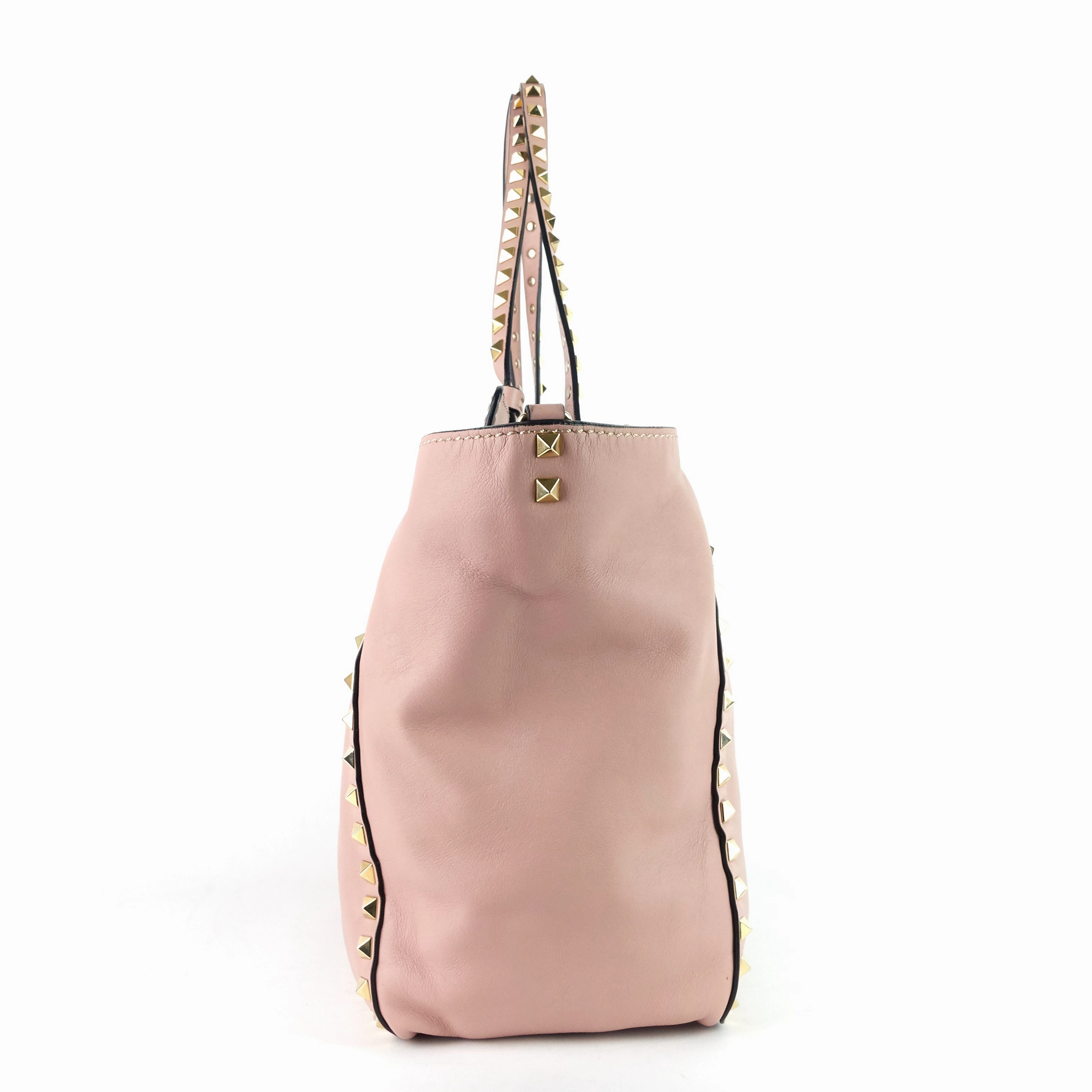 Rockstud Medium Poudre Calfskin Bag