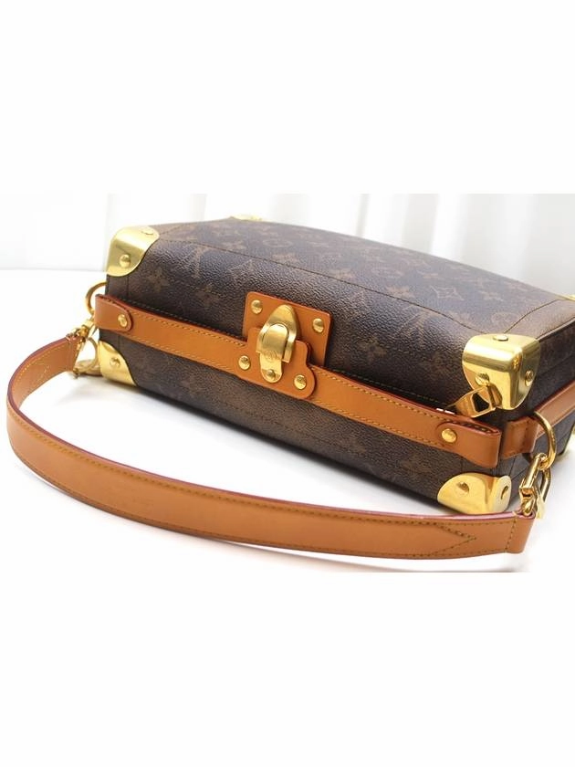 Soul Trunk East West Shoulder Cross Bag M11536