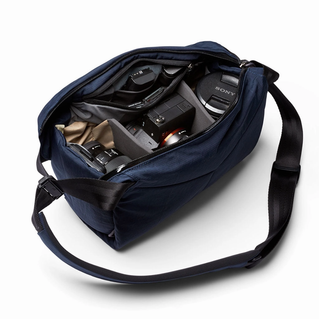 Venture Camera Sling 10L