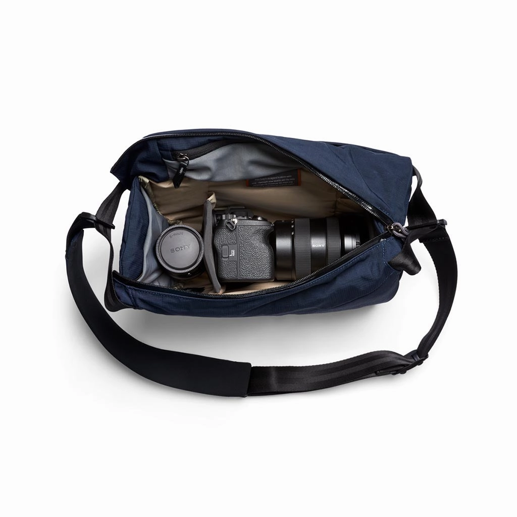 Venture Camera Sling 10L