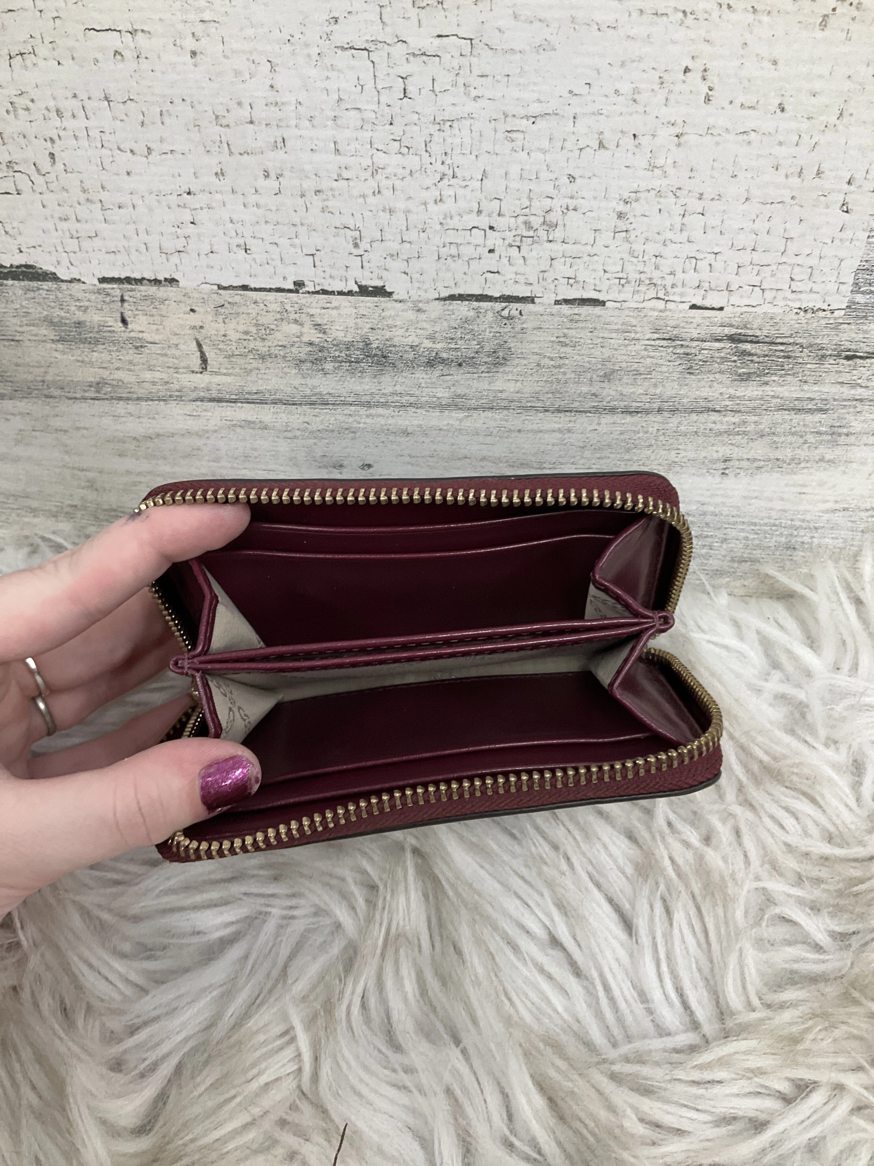 Wallet Designer By Michael Kors  Size: Small