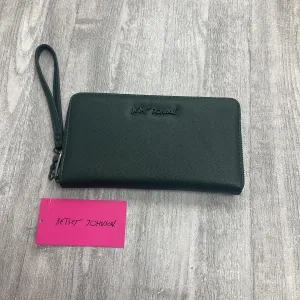 Wristlet By Betsey Johnson  Size: Large