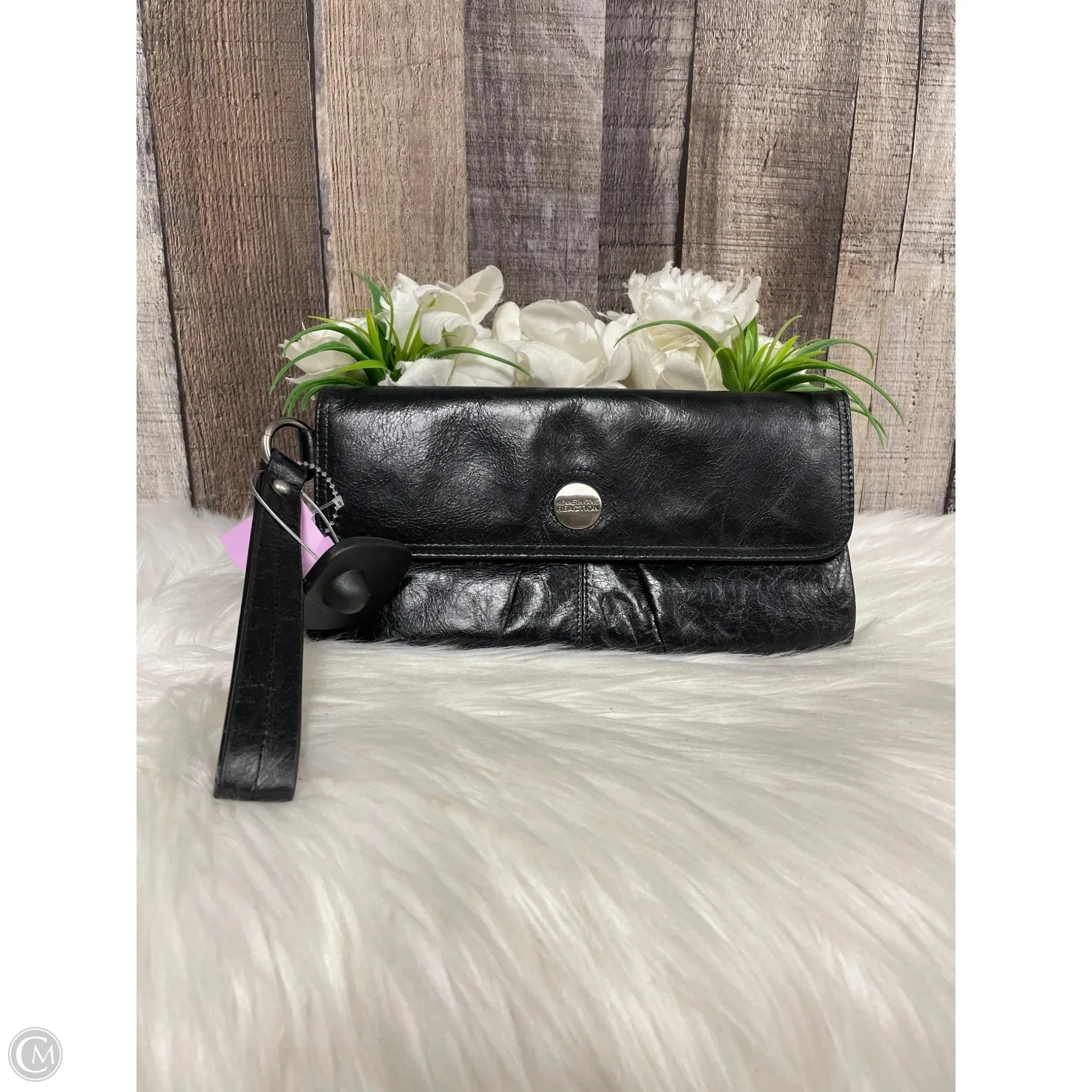 Wristlet Leather By Kenneth Cole Reaction, Size: Medium